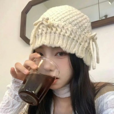 碧窗艳影